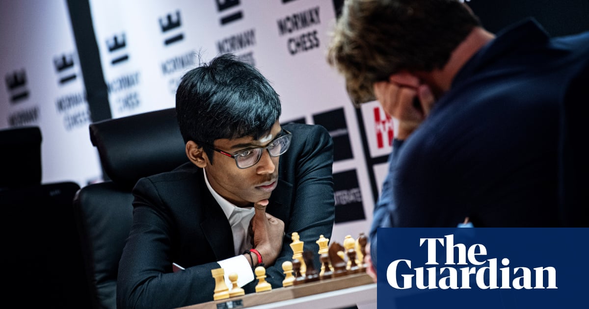 国际象棋：马格努斯·卡尔森在挪威主场输给 18 岁的印度选手 | 马格努斯·卡尔森
